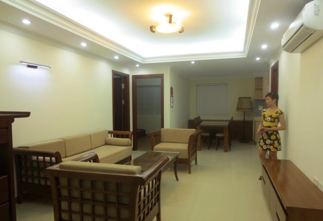High-rise apartment with 3 bedroom for rent in Pham Hung street, Cau Giay dist, Ha Noi