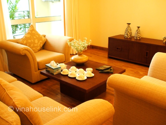  2 bedroom serviced  apartment  for rent in  Hang Chuoi