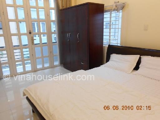 Nice serviced apartment on Phan Dinh Phung street- District  1 for rent: 600usd.