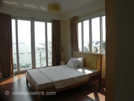 Spacious and beautiful 3 bedrooms apartment for rent- 150m2 - near West Lake