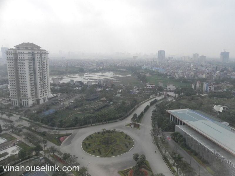 A new luxury apartment for rent in Ciputra Tower – 154m2 