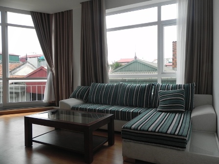 A brand new and beautiful 2 bedroom serviced apartment for rent in Xuan Dieu - Tay Ho- Hanoi