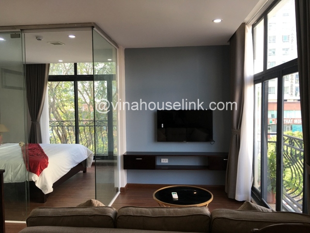 Modern service apartment for rent near Hoang Quoc Viet